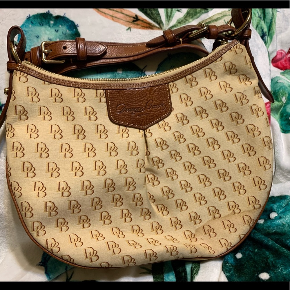 Dooney & Bourke Half moon Hobo shoulder bag - yellow/creams color